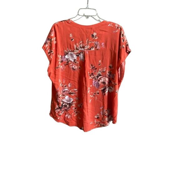 NWT Torrid Button Down Floral Shirt. Size 1X - Picture 5 of 7